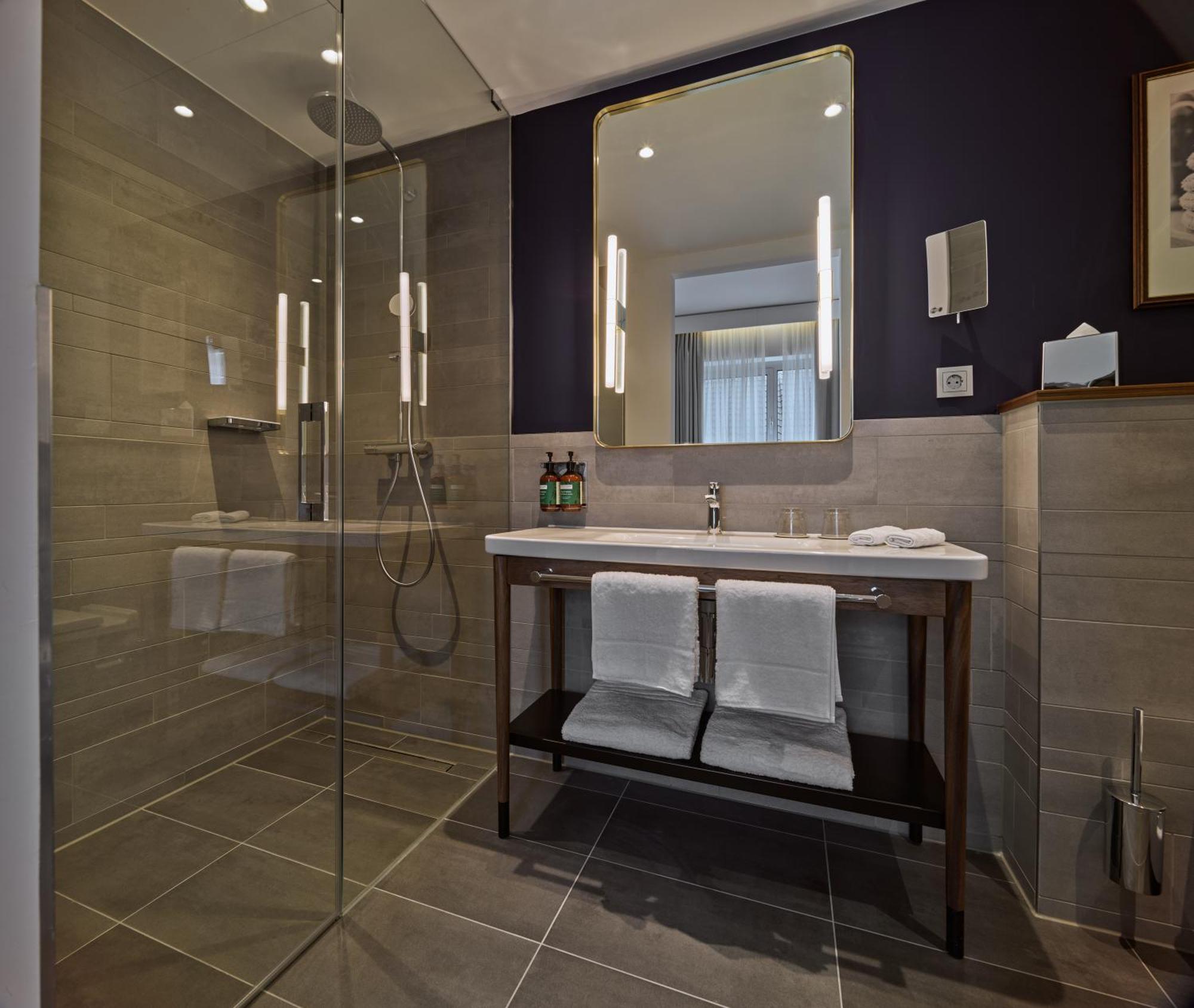 Suite met Kingsize Bed en Balkon